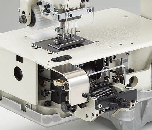 Фото Многоигольная промышленная швейная машина Kansai Special DFB-1408 PMD для притачивания пояса с предварительным натяжением резинки | Швейный магазин Текстильторг