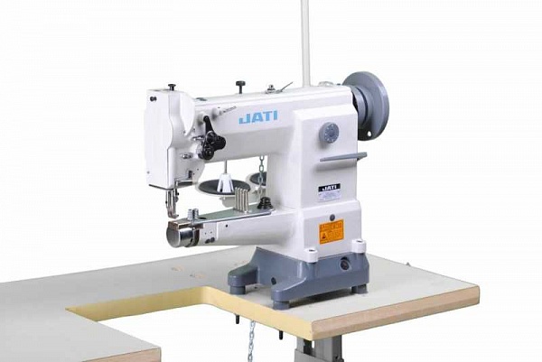 Фото Рукавная швейная машина с тройным продвижением JATI JT-62681LG КОМПЛЕКТ | Швейный магазин Текстильторг
